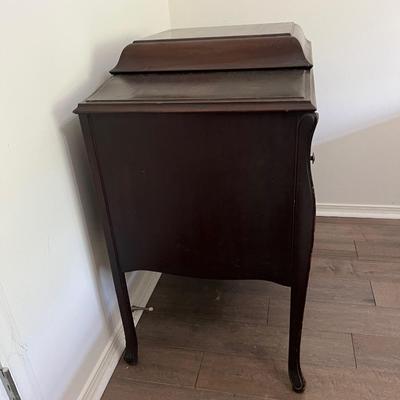 VICTROLA Talking Machine VV 260 8294 *Read Details