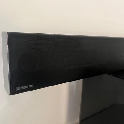 SAMSUNG Soundbar and Subwoofer **READ DETAILS**