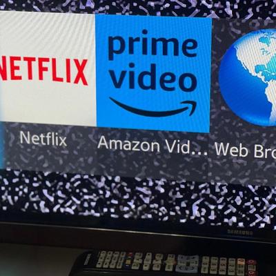 SAMSUNG 65 Inch SMART TV