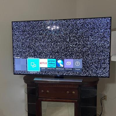 SAMSUNG 65 Inch SMART TV
