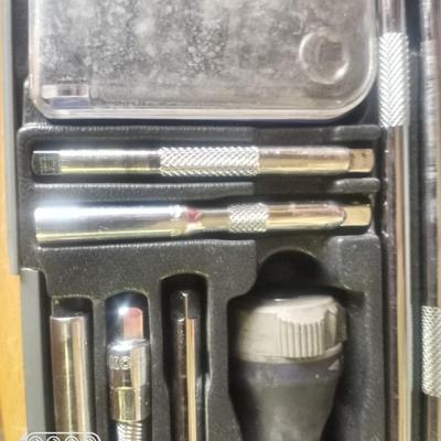 1/4 drive socket and screw driver set