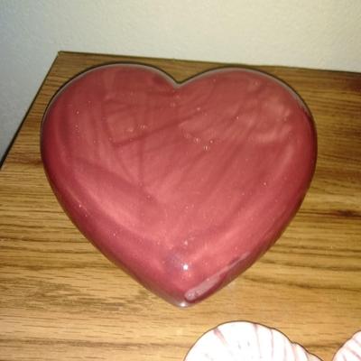Filigree covered glass jewelry box, porcelain lidded heart dish, and decorative plate.