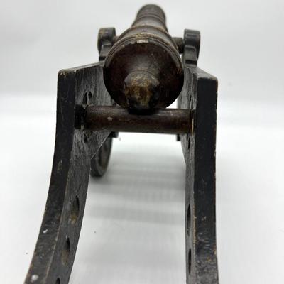 Large Cast Iron? Model Canon