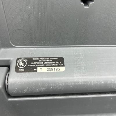 SENTRY 2110 Safety Box