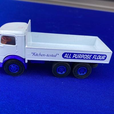 COOL OLD TIN CAR, FORD TRANSIT MADE IN ENGLAND AND MACK TRUCK