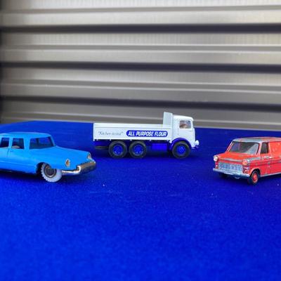COOL OLD TIN CAR, FORD TRANSIT MADE IN ENGLAND AND MACK TRUCK