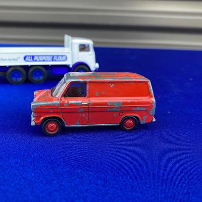 COOL OLD TIN CAR, FORD TRANSIT MADE IN ENGLAND AND MACK TRUCK