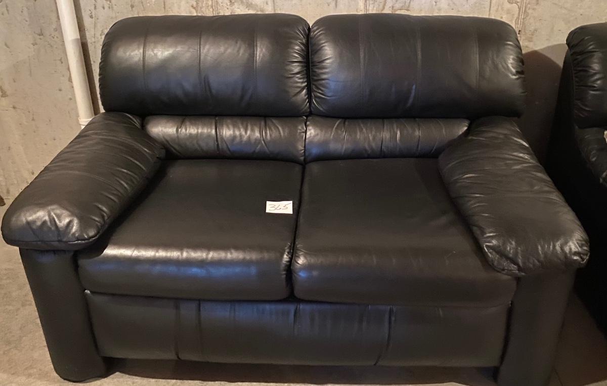 Lazy Boy Leather Love Seat