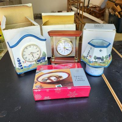 Clocks & Other Lot