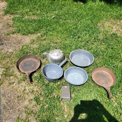Vintage Metal Ware Lot