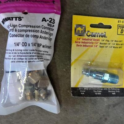 Air compressor hoses, attachments, and other pneumatic items