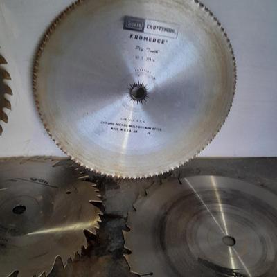 Variety of different sized saw blades