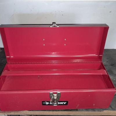 Metal Husky 2 toolbox with tray insert