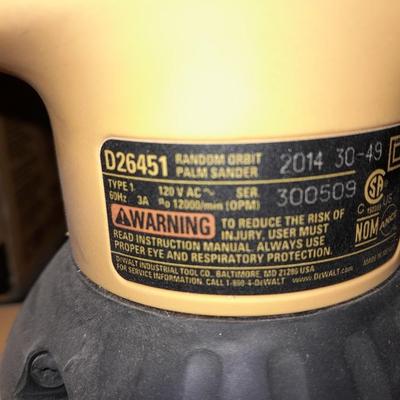 Dewalt electric Random Orbit Palm sander with original box
