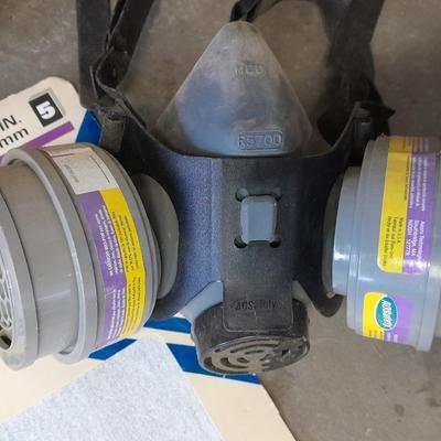 Craftsman 1/3 Sheet sander with respirator