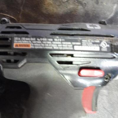 Craftsman 19,2 volt battery pack with Craftsman 3/8 in Drill 19.2 volts