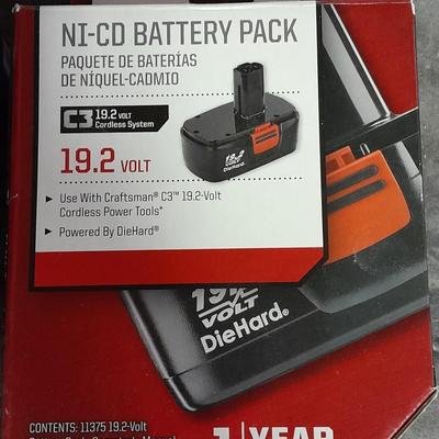 Craftsman 19,2 volt battery pack with Craftsman 3/8 in Drill 19.2 volts