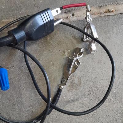 Sears 1.5 amp fully automatic onboard battery Charger Maintainer for 12-volt batteries