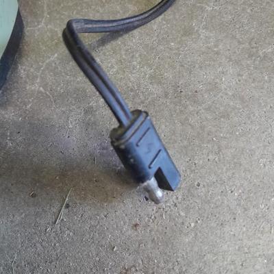 Sears 1.5 amp fully automatic onboard battery Charger Maintainer for 12-volt batteries