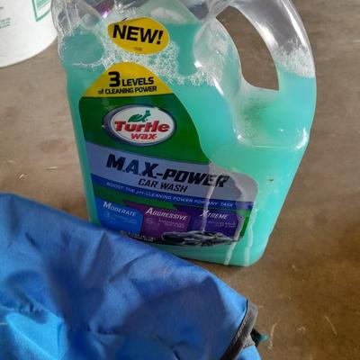 Automotive Chemicals and cleaning brush