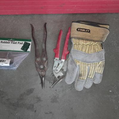Long Craftsman toolbox with tray and an assortment of cutters, and a pair of work gloves
