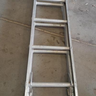 12' Aluminum extension ladder