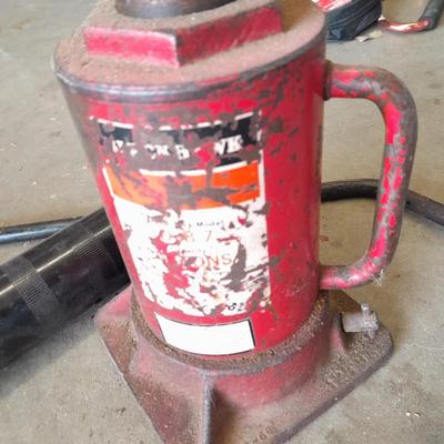 Bottle Jack, lug nut wrench and grease gun