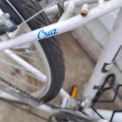 Women's Specialized Hard Rock bicycle