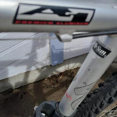 Specialized Expedition Bicycle premium aluminum