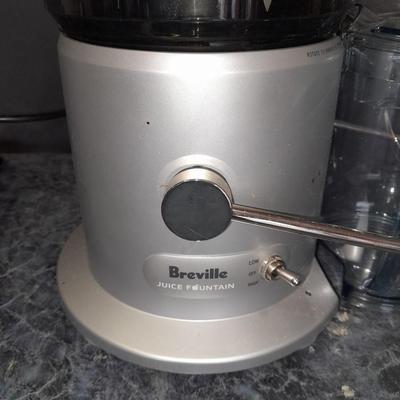 Breville Juice fountain Juicer Model JE98XL