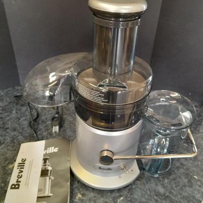 Breville Juice fountain Juicer Model JE98XL