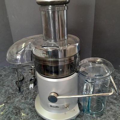 Breville Juice fountain Juicer Model JE98XL