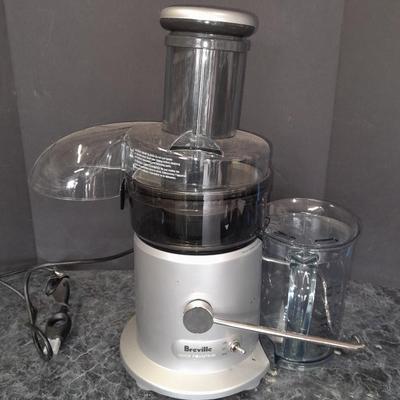 Breville Juice fountain Juicer Model JE98XL