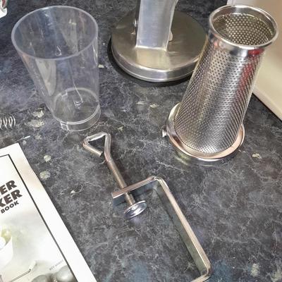 Roma food strainer and sauce maker! Great for your garden tomato's!