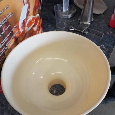 Roma food strainer and sauce maker! Great for your garden tomato's!