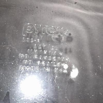 Pyrex and anchor hocking Glass baking pans