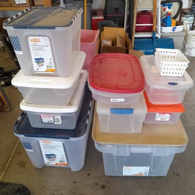 Plastic Storage totes all but 1 with lids