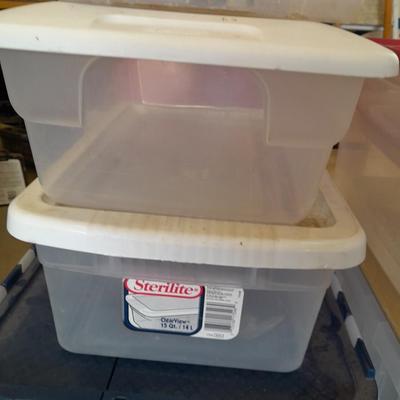 Plastic Storage totes all but 1 with lids