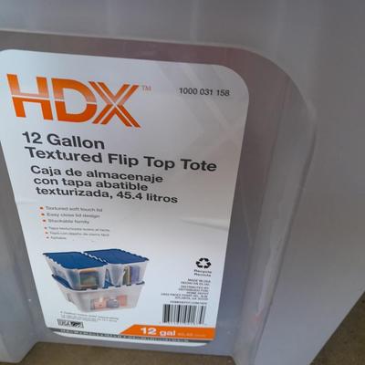 Plastic Storage totes all but 1 with lids