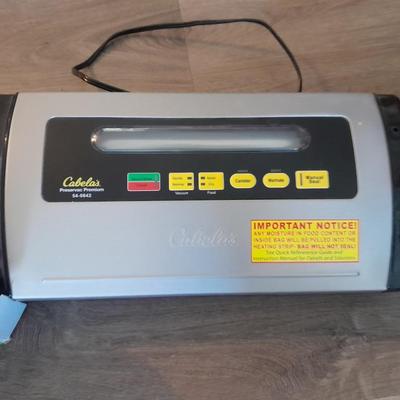 Cabela's Vacuum sealer with extra bags