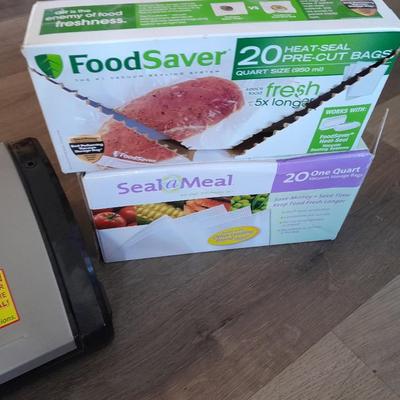 Cabela's Vacuum sealer with extra bags