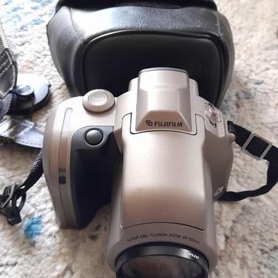 Fuji Film digital camera Super-EBC Fujinon zoom with case