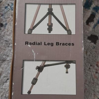 Titan II QT 11-350 Weekender camera Tripod