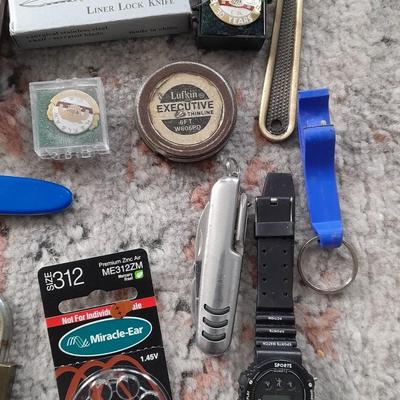 Fun assortment of stuff **  Junk drawer lot (1)