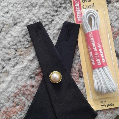 Fun assortment of stuff **  Junk drawer lot (1)