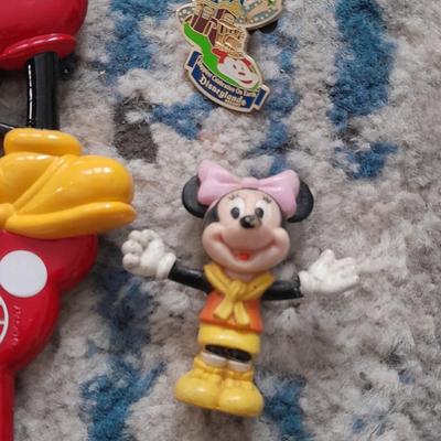 Back scratcher's DISNEY pin and vintage mini mouse with wooden massager