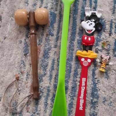 Back scratcher's DISNEY pin and vintage mini mouse with wooden massager