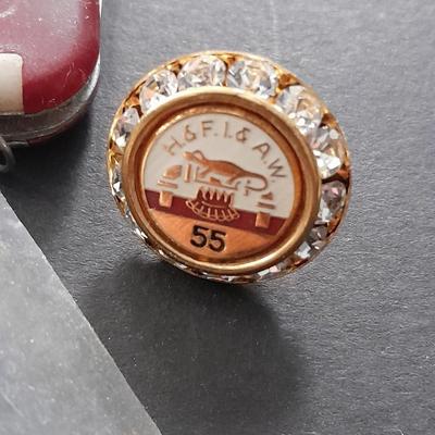 Fashion jewelry Hat pins Bastain union American made, Coors, Flags and more