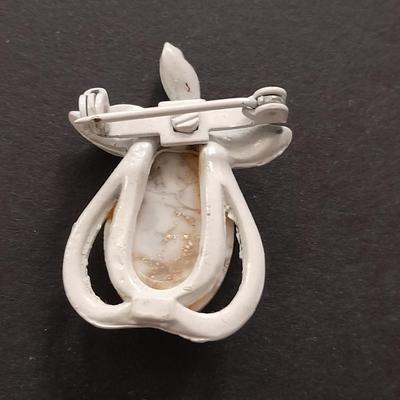 Fashion Jewlery Brooches and pins