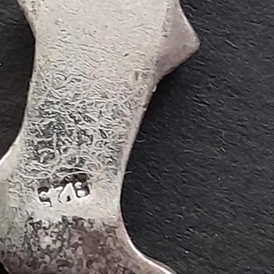 Costume brooches and pins Sterling .925 marked " D"